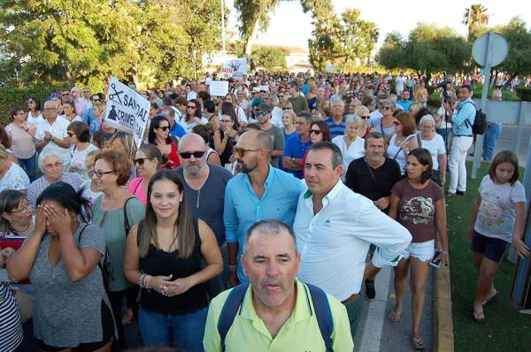 Los Barrios 100x100 desplazará un bus completo de vecinos a la Manifestación ‘Por una Sanidad pública digna’ en Algeciras