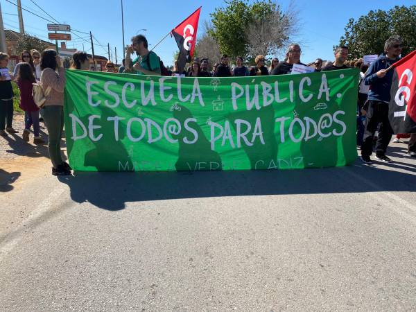 CGT Enseñanza Cádiz consigue que la Consejería de Educación envíe los equipos de amplificación de voz para el profesorado afectado en la provincia