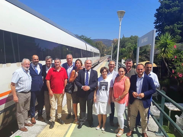 Alconchel: “Es lamentable y vergonzoso lo que está ocurriendo en el Campo de Gibraltar con el tema del tren”