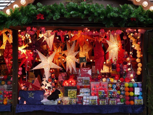 El concurso de escaparates navideños logra una gran aceptación con 26 comercios inscritos