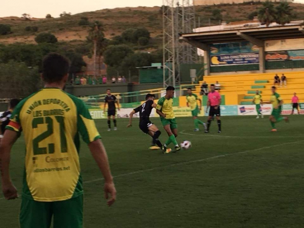 Victoria de la Unión Deportiva ante el Sanluqueño (2/1)