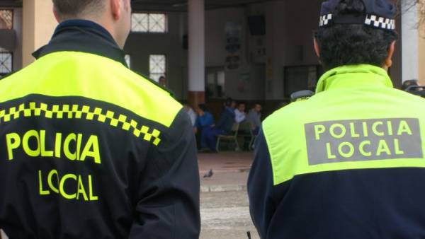 Ultimados los nombramientos como funcionarios en prácticas de cuatro nuevos policías locales una vez finalizadas las pruebas selectivas