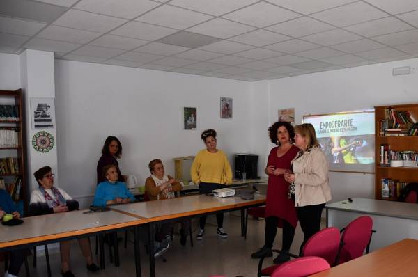 Realizado en San Enrique un taller de empoderamiento para mujeres