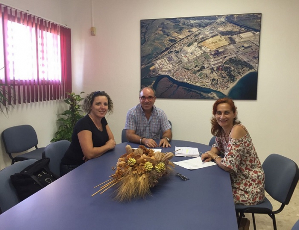 Calvente y Gómez presentan el Plan Municipal de Orientación de Empleo al Colectivo de Parados de Palmones