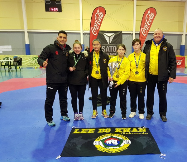 El club Lee Do Kwan suma cuatro medallas en el campeonato de Andalucía Junior de Taekwondo Olímpico celebrado en Bormujos