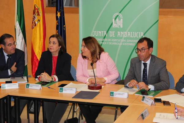 Carmen Crespo resalta que la apuesta de la Junta por el Infoca se traduce en la oferta de más de 200 plazas en un año