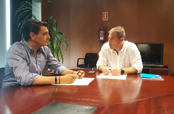 El Vicepresidente de la Mancomunidad del Campo de Gibraltar Juan Macías aborda la situación de la Empresa Pública y trabaja en proyectos de futuro para la misma
