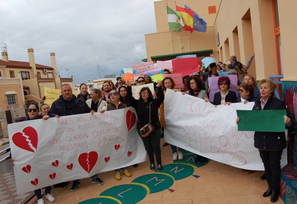 Nueva protesta de los padres del Centro Infantil Los Alcornocales de Los Barrios