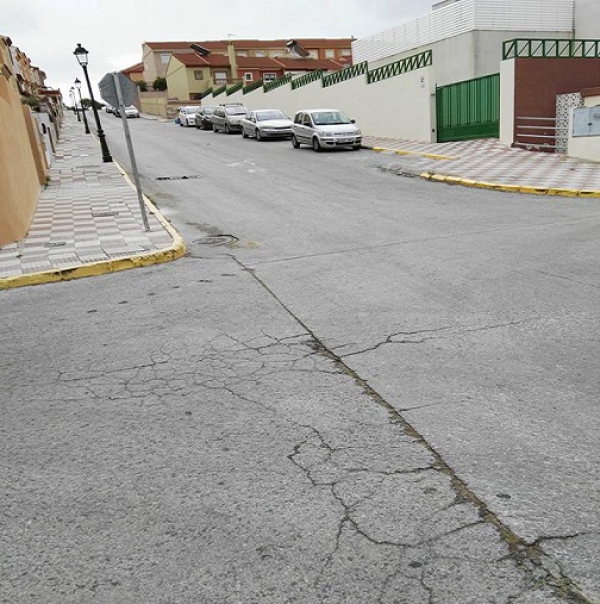 Los Barrios Sí Se Puede pide mejoras en el asfaltado de la calle Los Pinsapos y Chumberas