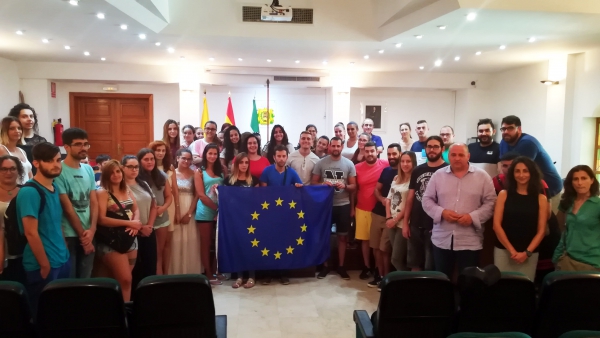 Romero y Calvente dan la bienvenida a los 60 alumnos del Plan Integra Joven 2018