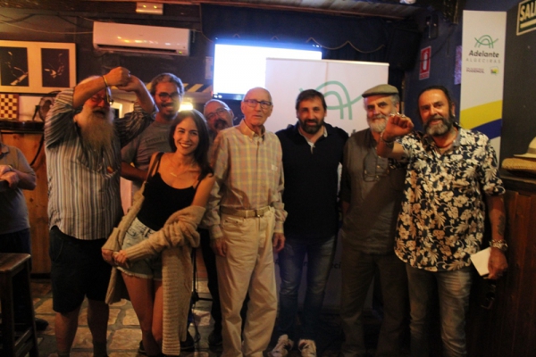 Artistas y personalidades de prestigio de la cultura respaldan la candidatura de Adelante Algeciras con la lectura de un manifiesto