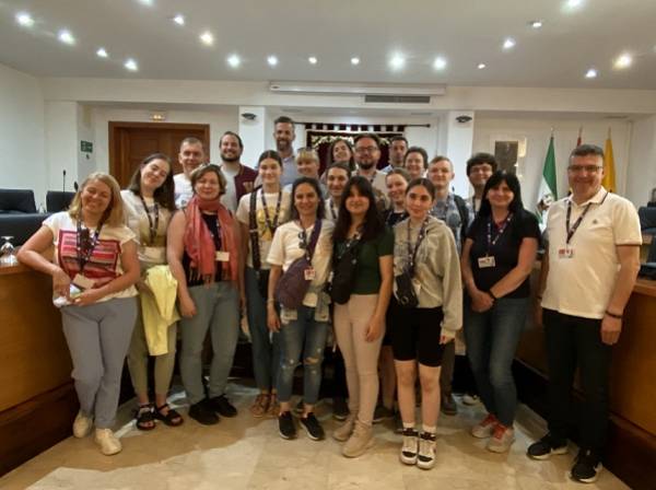 El Ayuntamiento de Los Barrios da la bienvenida a otro grupo de estudiantes de Polonia, Turquía y Letonia que visitan esta semana la villa