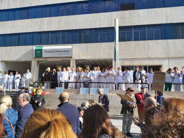 Podemos Los Barrios respalda la manifestación en defensa de la sanidad pública en Cádiz
