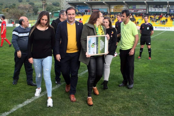 La Unión Deportiva Los Barrios realizó un homenaje a la memoria de José Sanchez