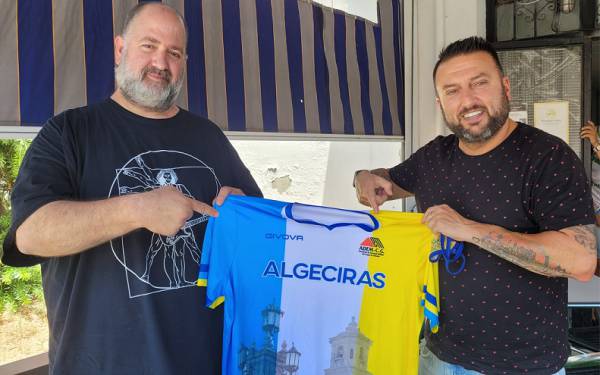 El humorista Toni Rodríguez y ADEM-CG lanzan la Campaña Solidaria de la Camiseta “Especial”