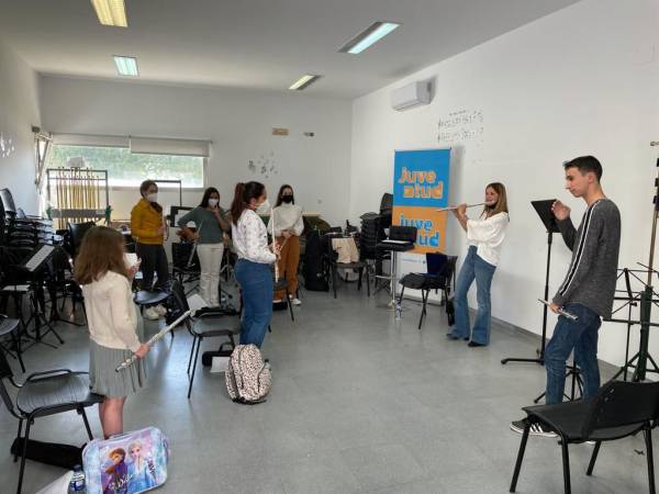 Juventud felicita a la Banda Municipal de La Línea tras el éxito de las masterclass de música celebradas con la colaboración del Conservatorio