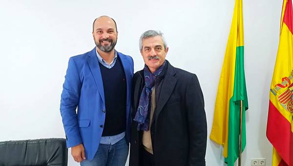 Alconchel recibe  la visita del nuevo coordinador de la AGE en el Campo de Gibraltar