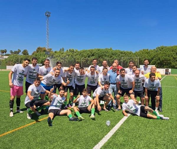La AD Taraguilla festeja su ascenso a Segunda Andaluza ganando a la Asociación Deportiva Burreños (3-1)