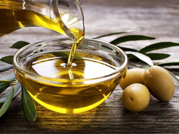 La Junta pide que la calificación nutricional del aceite de oliva tenga en cuenta sus grandes cualidades