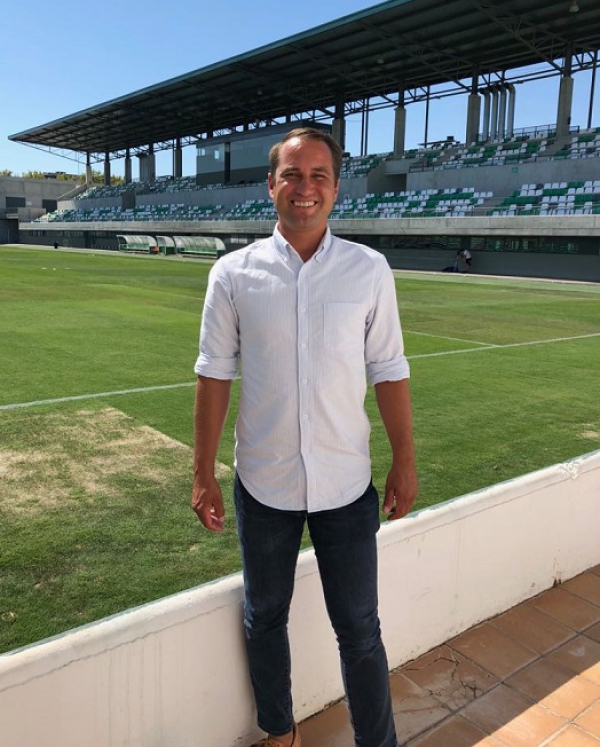 Rafael Olivera será el máximo responsable de la dirección deportiva de la U.D. Los Barrios