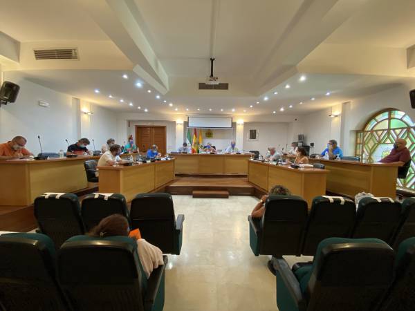 El equipo de gobierno de Los Barrios y sindicatos se reúnen para negociar la modificación de la RPT