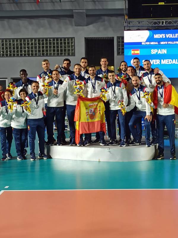 Medalla de plata para Andrés Villena con la selección española de voleibol en los Juegos del Mediterráneo