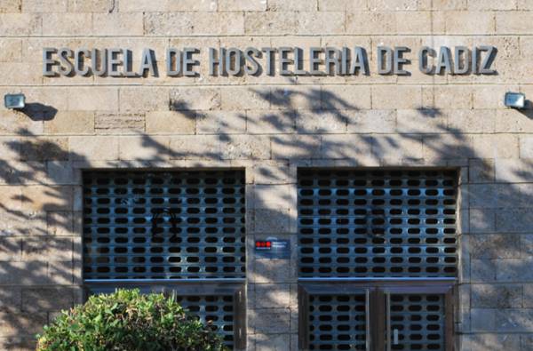 Todo el alumnado de 2º de la Escuela de Hostelería de Cádiz ha realizado prácticas este verano