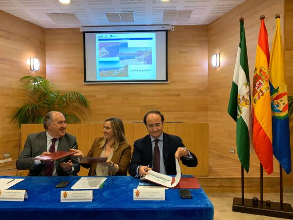 Fomento, Ayuntamiento de Algeciras y Puerto firman el protocolo para desarrollar el Lago Marítimo
