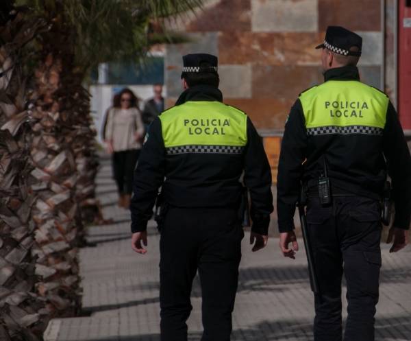 La Jefatura de Policía Local de La Línea se coordina con Policía Nacional para garantizar el normal desarrollo del proceso electoral el 28 de mayo