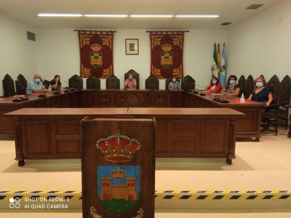 La secretaria provincial de CCOO se reúne con el alcalde de La Línea