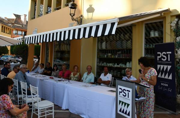 Entregados en Puerto Sotogrande los IV premios de poesía