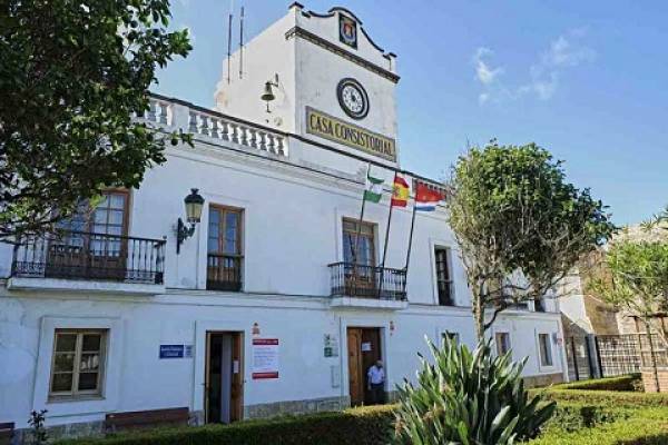 El Ayuntamiento de Tarifa adelanta los impagos del bono Impulsa Tarifa adeudados por la empresa gestora del programa de impulso al comercio local