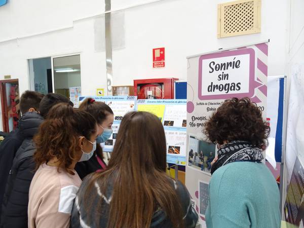 Márgenes y Vínculos expone Sonríe sin drogas, una muestra de fotos hechas por alumnos/as de institutos de Algeciras y La Línea