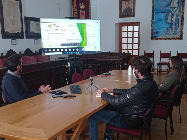 El Ayuntamiento de Tarifa participa en el primer encuentro, virtual del Foro Alga Invasora