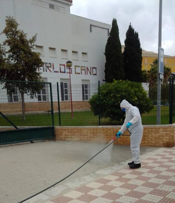 El Ayuntamiento de Los Barrios refuerza los trabajos de desinfección frente al Covid19 en el municipio