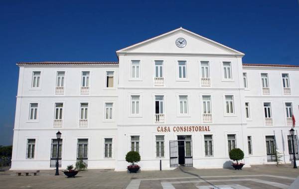El Ayuntamiento de San Roque emite un Bando recordando la ordenación del uso de petardos