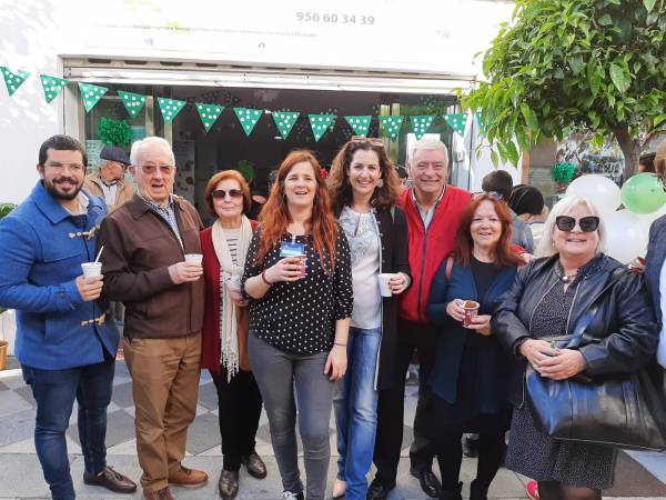 Un barrio de todos celebra el Día de Andalucía con un encuentro gastronómico en el barrio de la Caridad de Algeciras