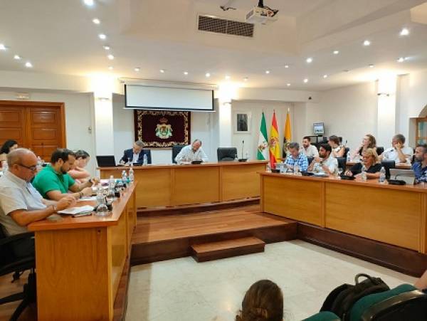 El PSOE de Los Barrios aprueba una moción en defensa del personal de los centros de FAISEM