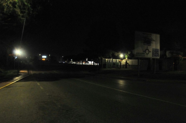 Los Barrios Sí Se Puede denuncia la deficiente iluminación en el acceso a Ciudad Jardín