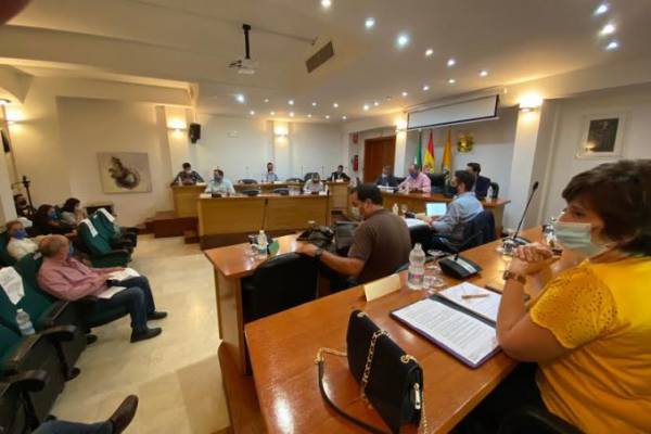 Perea agradece “la sensibilidad del Gobierno de España hacia los ayuntamientos con problemas económicos como el nuestro”