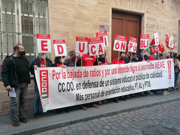 Adelante Andalucía lleva al Parlamento andaluz la falta de profesionales para el alumnado NEE en la provincia de Cádiz