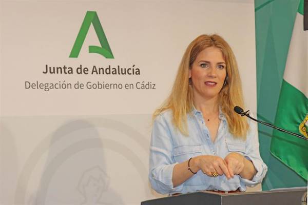 Ana Mestre anuncia obras por valor de 1,2 millones en el colegio público Puerta del Mar de Algeciras