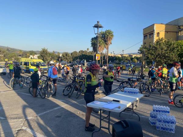 La Ruta Ciclista Familiar vuelve a reunir hoy a mayores y pequeños para disfrutar de un paseo en bicicleta por el entorno de Los Barrios