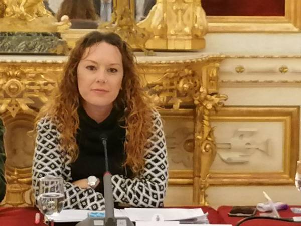 Adelante Cádiz denuncia el “juego de trileros” de la Diputación y la Junta con el colegio La Institución