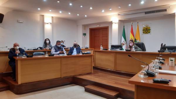 Reunida la comisión encargada de seleccionar las candidaturas para los reconocimientos institucionales del Día de Andalucía de 2022